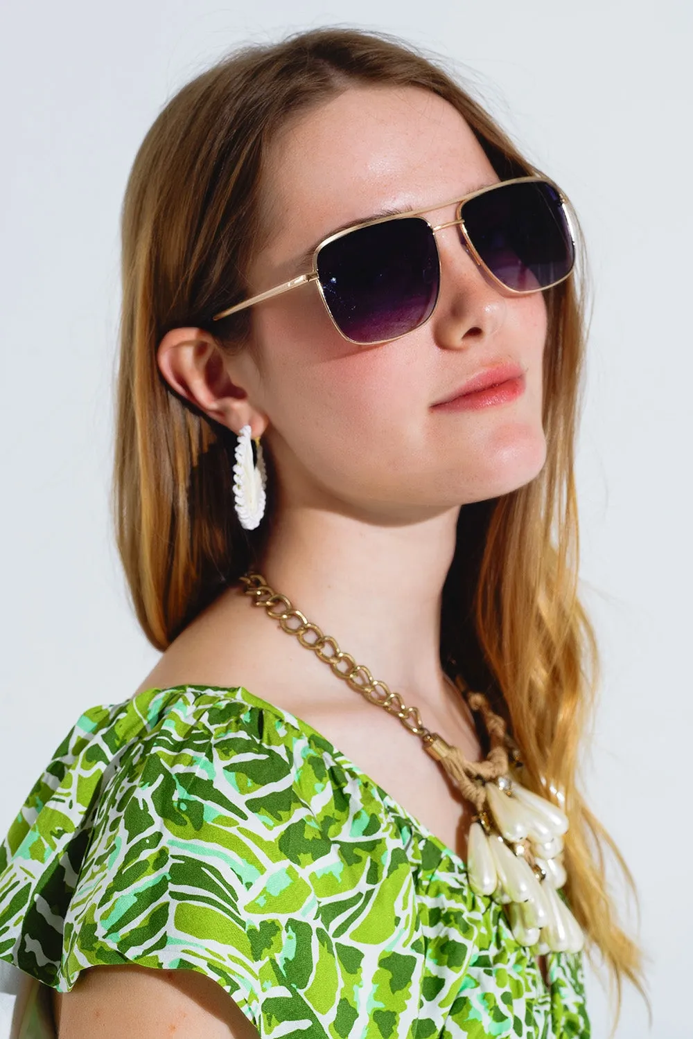 Aviator Vintage Sunglasses With Golden Rim